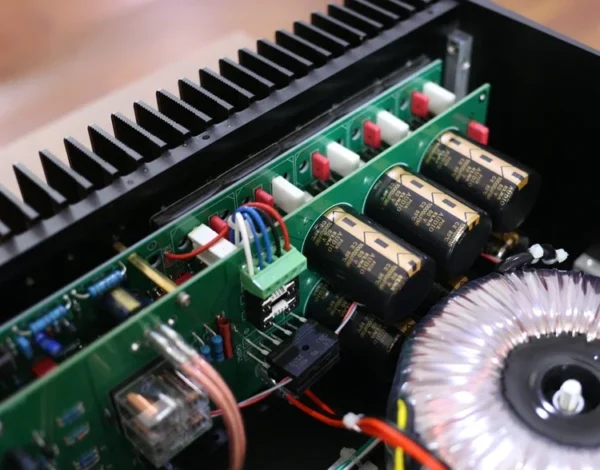 CHUBAN T7 Reference-Grade Burmester 909 Circuit 300W Audiophile-Grade Dual-Channel Pure Power Amplifier with RCA Balanced Input